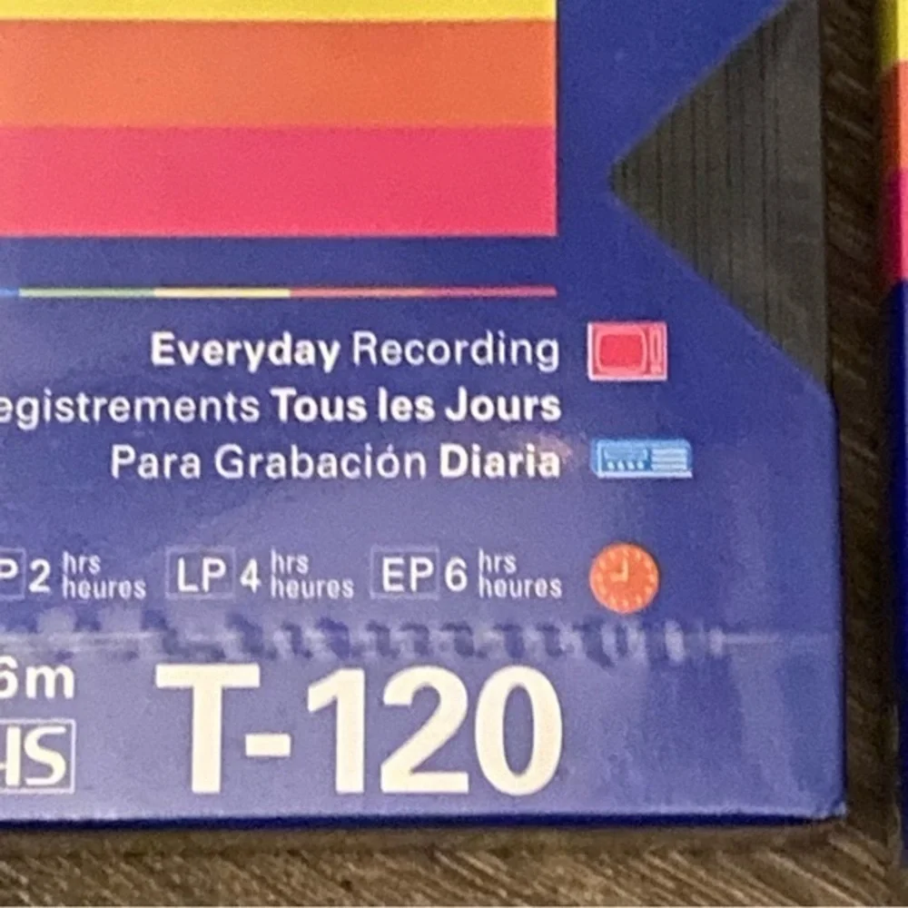 Polaroid Super color Plus Videocassette VSH 120 NEW‎